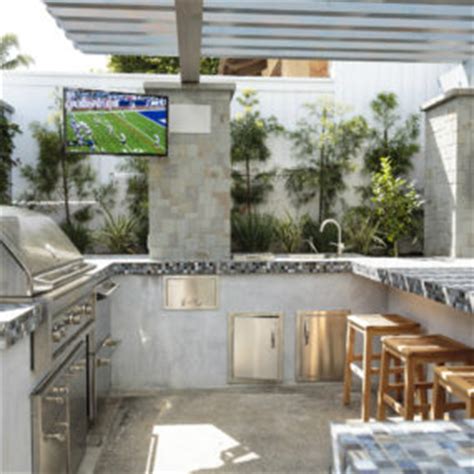 How convenient, and, as you'll see, totally stylish too! 23 Creative Outdoor Wet Bar Design Ideas
