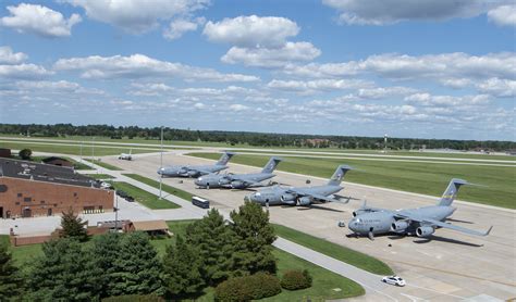 Scott Afb Hosts Joint Base Charleston C 17s