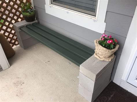 DIY cinder block and 2x4 bench | Garden bench diy, Cinder block, Cinder