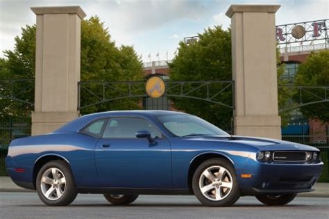 2010 Dodge Challenger Review And Ratings Edmunds
