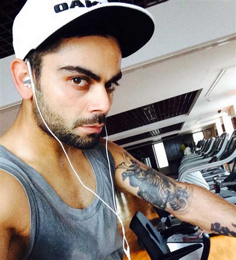 The man himself @virat.kohli at aliens tattoo bandra. From Virat Kohli to Dale Steyn - 8 Cricketers with Tattoo ...