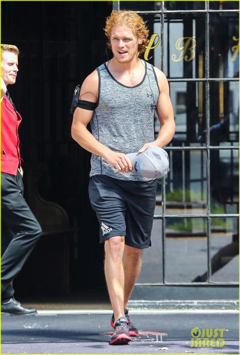Sam Heughan Shows Off His Arm Muscles After The Gym Photo 3712752