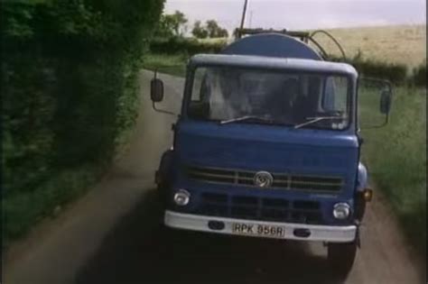 1976 leyland clydesdale 16 ton in the dick francis thriller the racing game 1979 1980