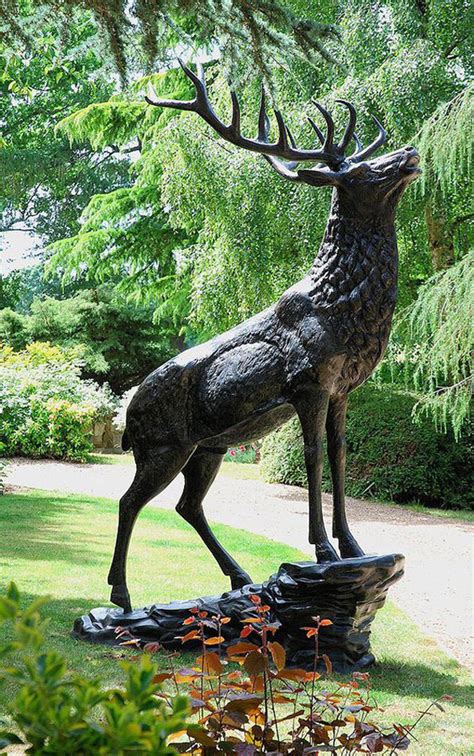 27 Awesome Garden Statues To Add An Artistic Your Outdoor | HomeMydesign