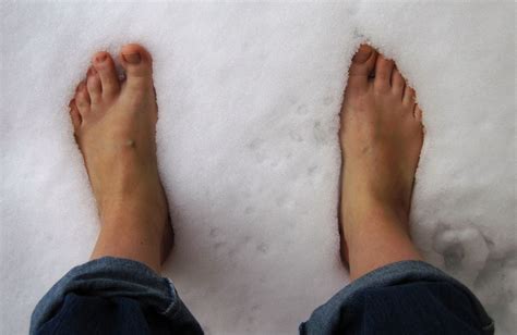 Going Barefoot Is Good For Your Health Cold Feet Survival Skills