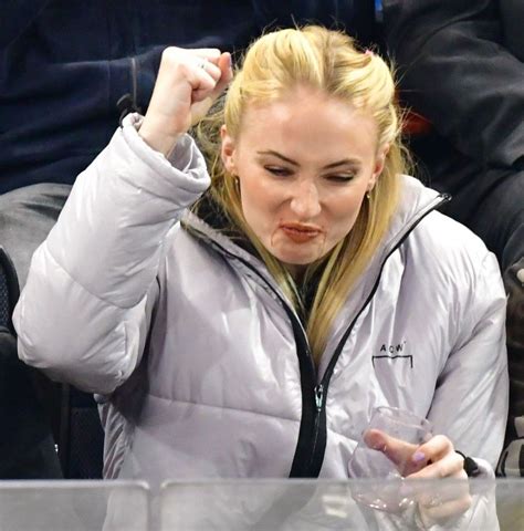 Im Obsessed With Sophie Turner Chugging Her Wine On The Jumbotron
