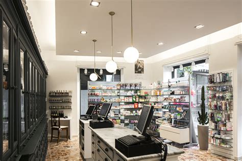 Vintage Small Store Interior Design For Medicine Retail Shop Retail