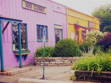 A Unique Small Town In Ohio Yellow Springs Was Named One Of The
