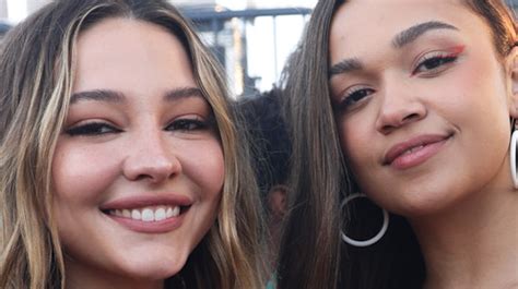Are Outer Banks Stars Madelyn Cline And Madison Bailey Bffs Off Screen Too