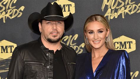 Jason Aldean Tributes Wife Brittany In Sweet Post My Forever Valentine Iheartradio