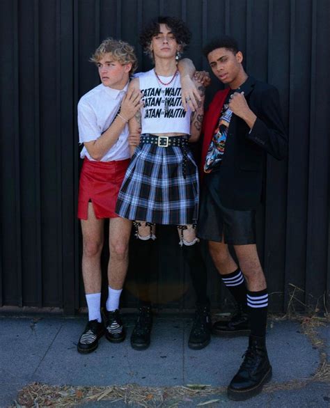 𝕸 𝖆 𝖇 𝖊 𝖑 Genderless Fashion Guys In Skirts Gender Fluid Fashion