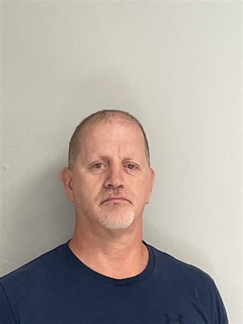 Ronald E Molnar - Violent or Sex Offender in Osceola, IN 46561 - IN1739306