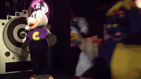 Chuck E Cheeses Animatronic Band Is Starting To Break Up And Fans Are