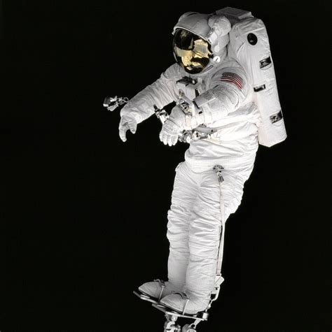 Gambar Kerja Sesuai Sendirian Terpencil Astronaut Nasa Indah
