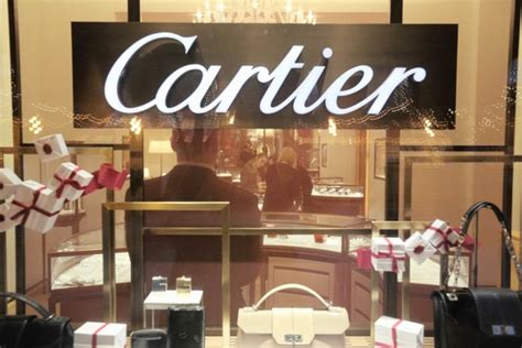 Richemont To Buy All Of Ynap In R27bn Deal