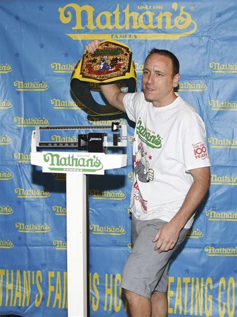 Joey Chestnut Eats 74 Hot Dogs For Nathans Hot Dog Eating Contest Win