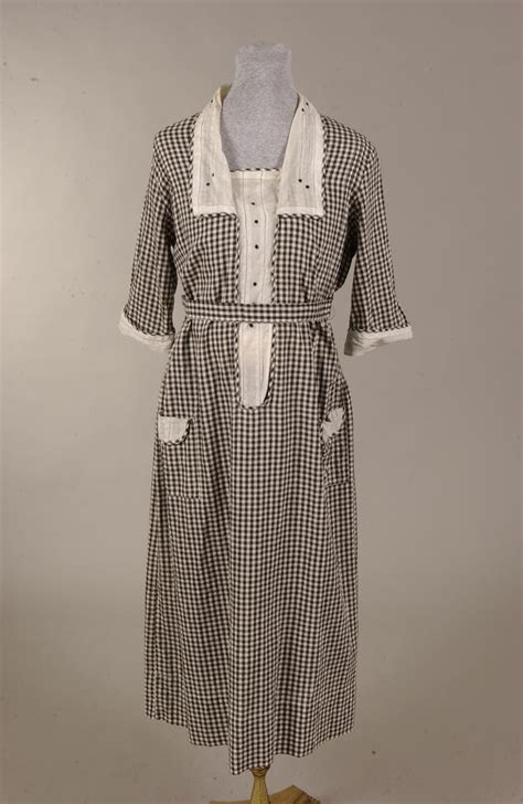 black and white check cotton maternity dress from the 1920s wayne