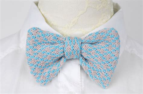 Knitted Bow Tie In Diamond Pattern On Luulla