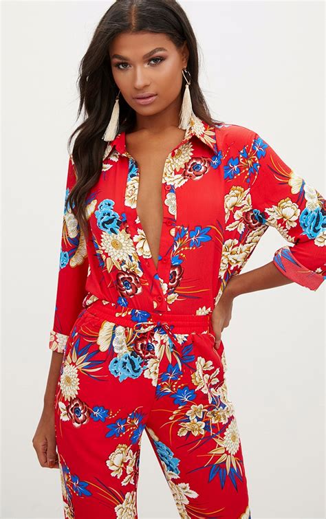 red oversized printed shirt tops prettylittlething aus