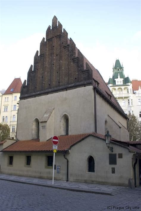 Staronová synagoga v praze pochází ze 13. Staronová synagoga