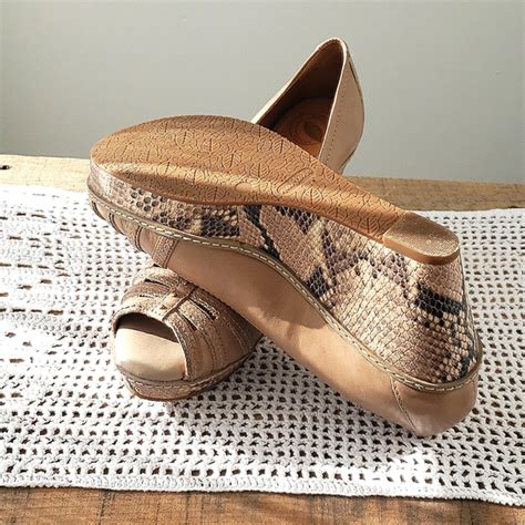 Nurture By Lamaze Shoes Nurture Carmen Wedge Peep Toe Sandal Size