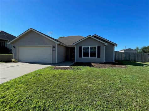 1909 Thompson Dr, Junction City, KS 66441 | Trulia
