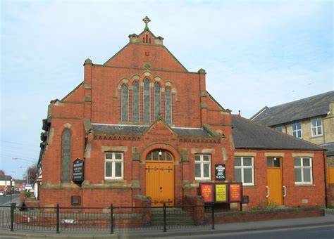 Free Presbyterian Church St Johns © Jthomas Geograph Britain