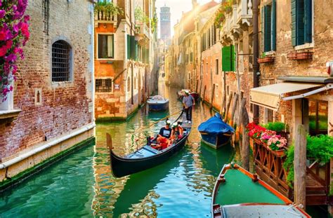 venice walking tour gondola ride ticket vox city