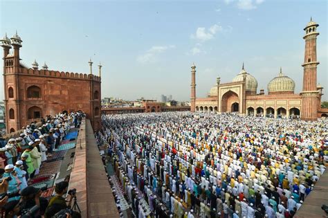 Eid Ul Fitr Celebrations In Pictures People Join Festivities Across India