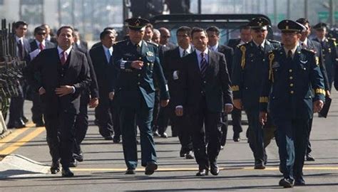 Enrique peña nieto was born on july 20, 1966 in atlacomulco, mexico, mexico. Estado Mayor retira escoltas a gabinete de Enrique Peña ...