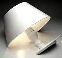 The Broken Lamp