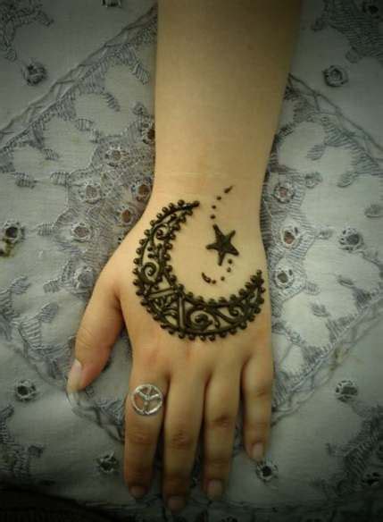 22 Trendy Tattoo Simple Moon Henna Designs Henna Inspired Tattoos