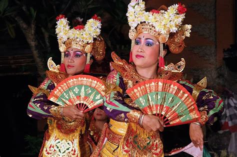 Macam Macam Tari Legong Di Bali Macam Macam Tarian Di Indonesia