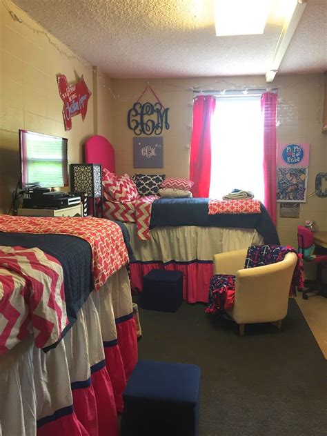 20 amazing ole miss dorm rooms for major dorm décor inspiration ole miss dorm rooms dorm room