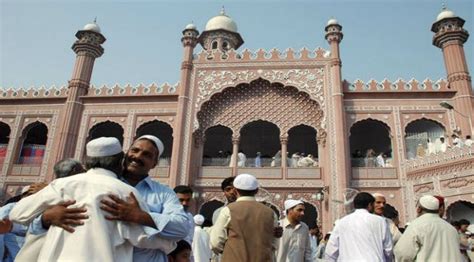 Federal Govt Announces Eid Holidays From July 29 To Aug 1