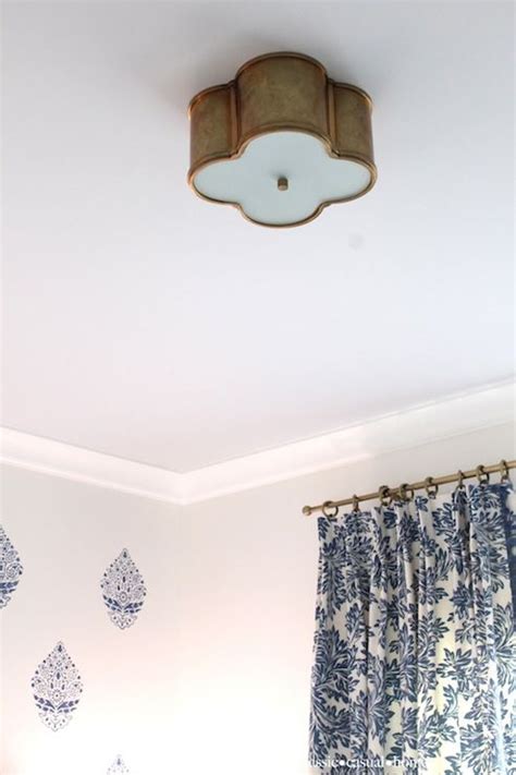 Next, there is benjamin moore glass slipper 1632. ceiling paint: Benjamin Moore Glass Slipper. Visual ...