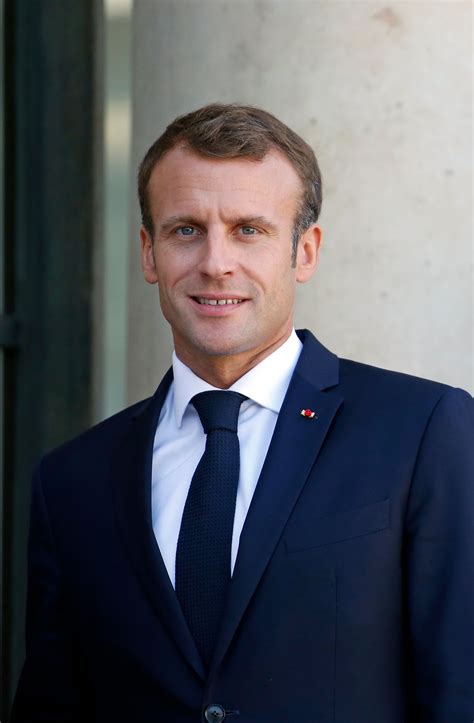 Emmanuel macron, french banker and politician who was elected president of france in 2017. À quoi le couple Macron ressemblera s'ils étaient plus âgés