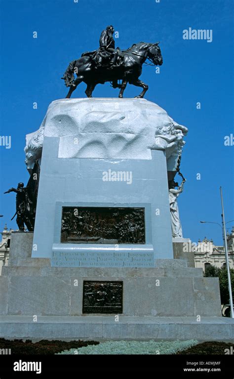 Jose De San Martin Statues