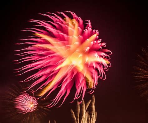 10 Amazing Long Exposure Photography Of Fireworks By David Johnson
