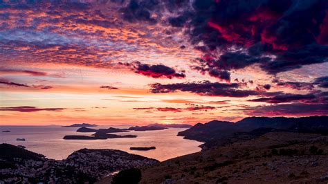 Sleeping on clouds — sunset chill out music zone, sounds of nature white noise for mindfulness meditation and relaxation, relaxing mindfulness meditation relaxation maestro. Download wallpaper 3840x2160 sea, sunset, clouds ...
