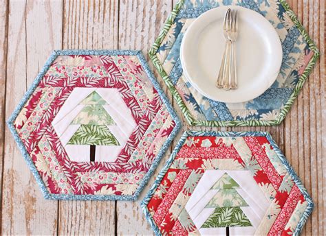 However, if you have to pay a lot for patterns, some of those savings go down the drain! Hexie Holiday Placemat - A Spoonful of Sugar