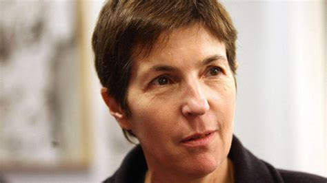 Découvrez les 22 plus belles citations de christine angot, des citations tirées des oeuvres, des articles et des textes de vous cherchez une citation de christine angot ? Christine Angot remplace Vanessa Burggraf dans «On n'est ...