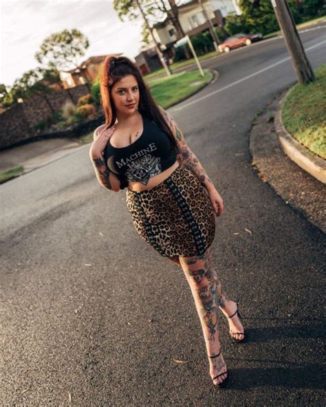 Nikki Hunter Model Height Weight Bio Wiki Age Photo Instagram
