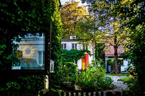 Im preysinggarten trifft bayern auf italien. PreysingGarten - Restaurant & Café in München Haidhausen