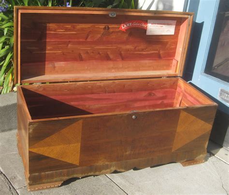 Uhuru Furniture And Collectibles Sold Cedar Chest