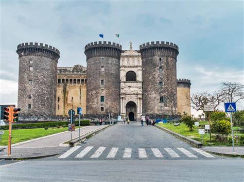 Castle Nuovo Explore Naples Naples Vacation