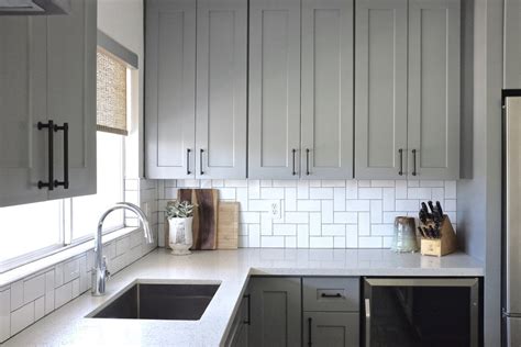 My personal favorite herringbone variation. 10 Ways To Use Subway Tile That Aren't Boring AF ...