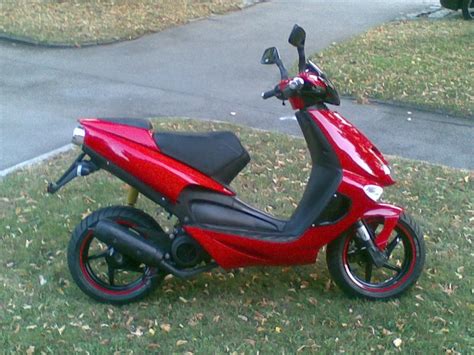 Fiche mise à jour le 11/10/2010 à 22h24. Aprilia SR Wiederaufbau - Red / Black - ENJOY ...