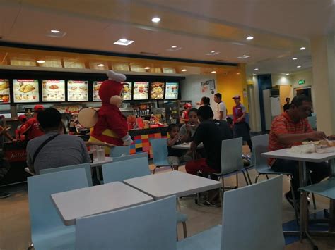 Jollibee Restaurant Quezon City 106 West Avenue Restaurant Menu And