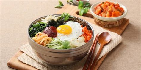 1 bungkus mi telur (aslinya pakai mie gandum korea) 500 gram udang. 23 Resep Masakan Korea yang Mudah Dibuat di Rumah - IJN News